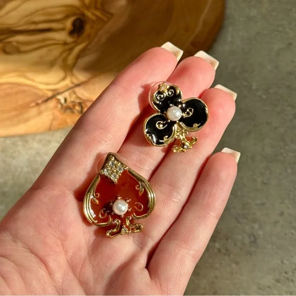 💖4/$30 NEW mismatched Elegant Gold and Black/Red Pearl Earrings - Picture 6 of 7